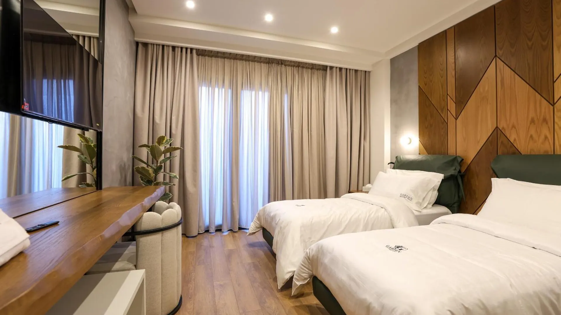 ****  Garden Boutique Hotel Tirana Albânia