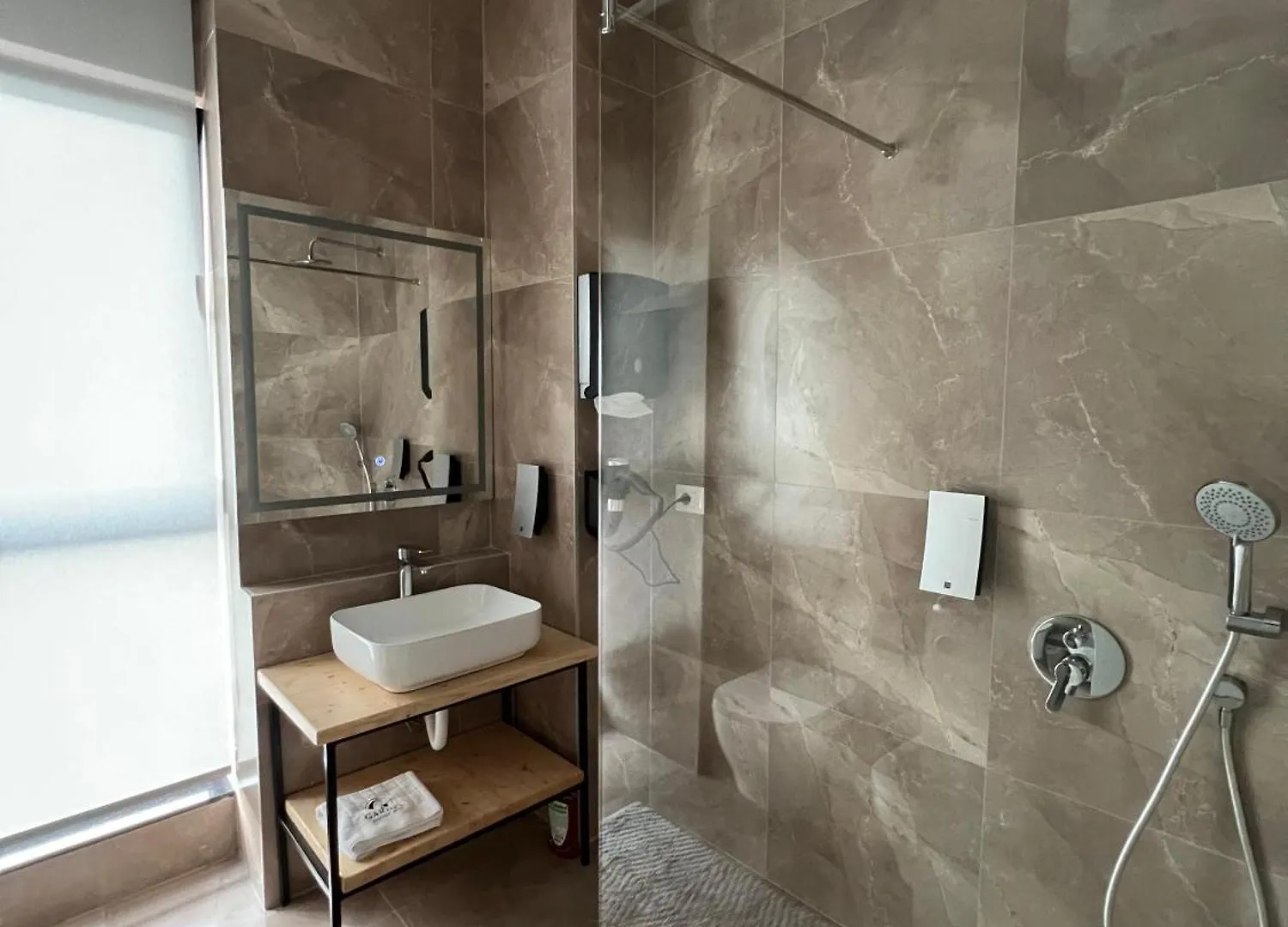 Garden Boutique Hotel Tirana 4*,